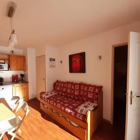 Apartment 4 Pers A Valfrejus, Proche Telecabine - Fr-1-561-138 *